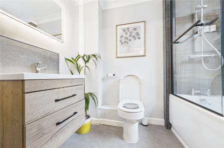 3 bedroom Terraced House for sale in Normanton Road, Basingstoke