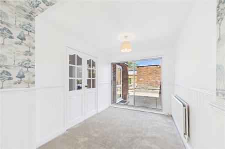 3 bedroom Terraced House for sale in Warwick Road, Basingstoke