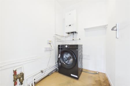 3 bedroom Terraced House for sale in Warwick Road, Basingstoke
