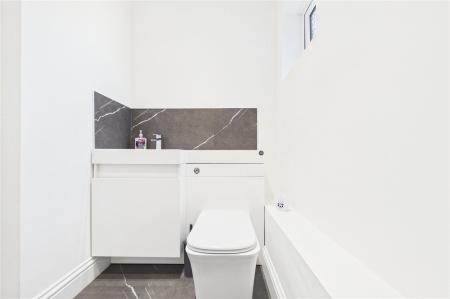 3 bedroom Terraced House for sale in Warwick Road, Basingstoke