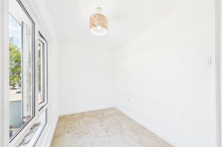 3 bedroom Terraced House for sale in Warwick Road, Basingstoke