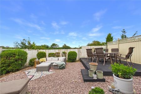 4 bedroom Semi-detached house for sale in London Road, Overton