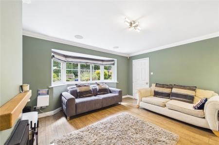 4 bedroom Semi-detached house for sale in London Road, Overton