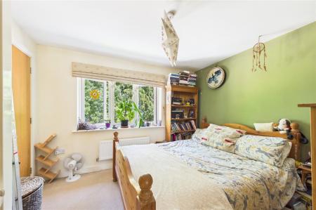2 bedroom Terraced House for sale in Skippetts Gardens, Basingstoke