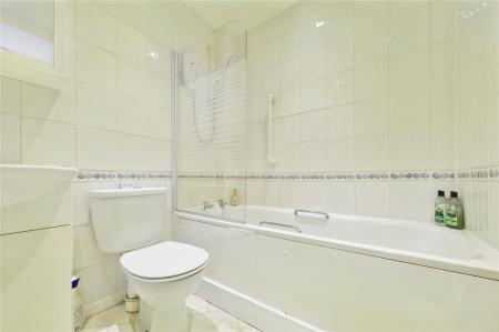 2 bedroom Terraced House for sale in Arundel Gardens, Basingstoke