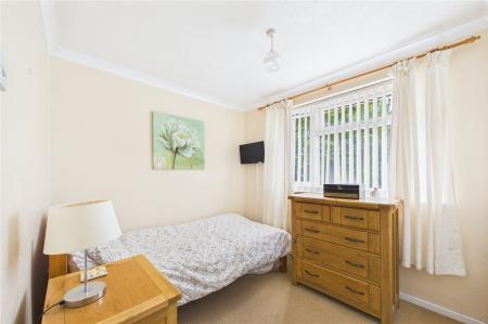 2 bedroom Terraced House for sale in Arundel Gardens, Basingstoke
