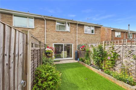 2 bedroom Terraced House for sale in Arundel Gardens, Basingstoke