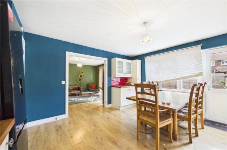 3 bedroom End of terrace house for sale in Dankworth Road, Basingstoke
