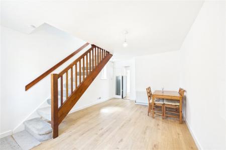 2 bedroom End of terrace house to let in Mulberry Way, Chineham