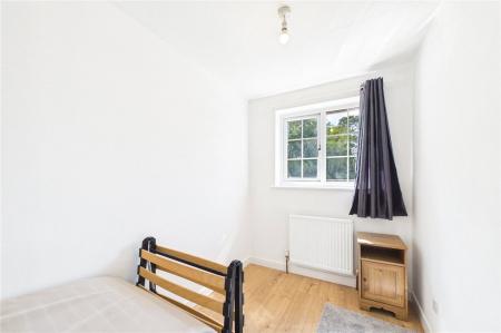 2 bedroom End of terrace house to let in Mulberry Way, Chineham