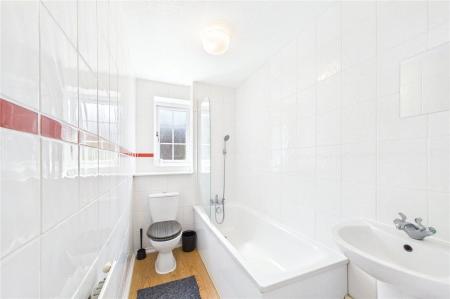 2 bedroom End of terrace house to let in Mulberry Way, Chineham