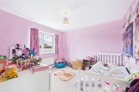 4 bedroom House to let in Northbrook Crescent, Basingstoke