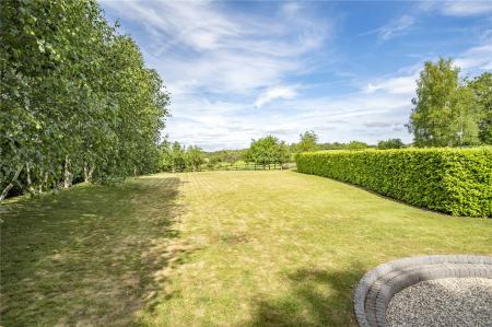 6 bedroom Semi-detached house for sale in Farleigh Lane, Dummer