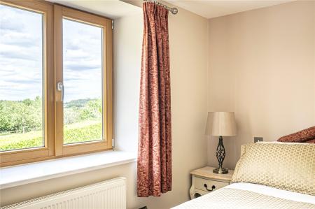 6 bedroom Semi-detached house for sale in Farleigh Lane, Dummer