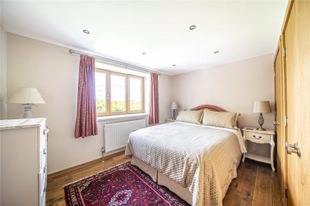 6 bedroom Semi-detached house for sale in Farleigh Lane, Dummer