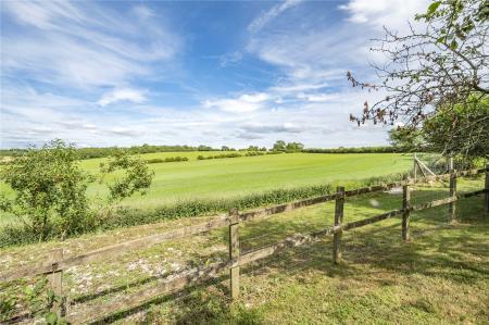 6 bedroom Semi-detached house for sale in Farleigh Lane, Dummer