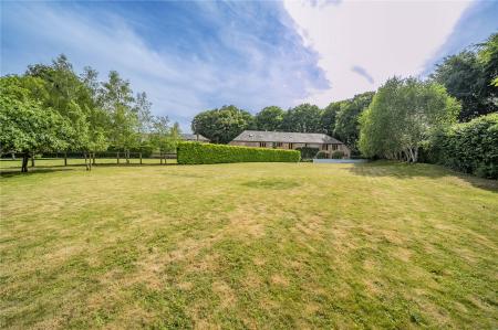6 bedroom Semi-detached house for sale in Farleigh Lane, Dummer