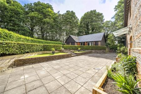 6 bedroom Semi-detached house for sale in Farleigh Lane, Dummer