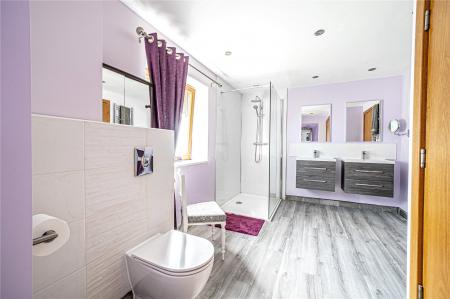 6 bedroom Semi-detached house for sale in Farleigh Lane, Dummer