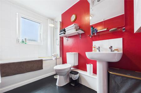 3 bedroom Detached house for sale in Roman Road, Basingstoke
