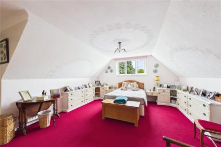 3 bedroom Detached house for sale in Roman Road, Basingstoke