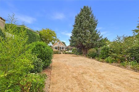3 bedroom Detached house for sale in Roman Road, Basingstoke
