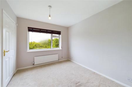 4 bedroom Detached house to let in Impstone Road, Pamber Heath