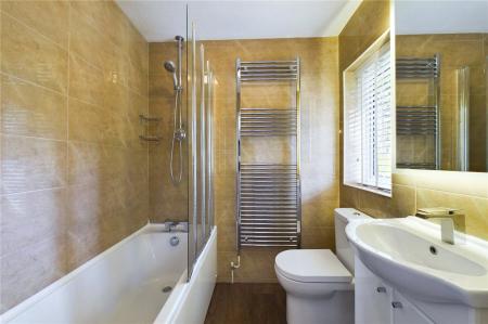 4 bedroom Detached house to let in Impstone Road, Pamber Heath