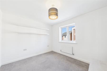 2 bedroom Maisonette for sale in Blue Hut Way, Basingstoke