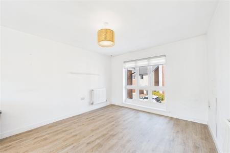 2 bedroom Maisonette for sale in Blue Hut Way, Basingstoke