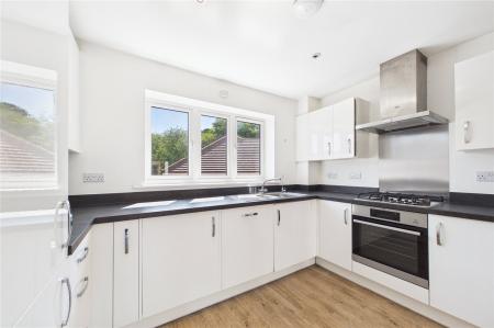 2 bedroom Maisonette for sale in Blue Hut Way, Basingstoke