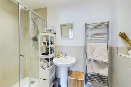 5 bedroom End of terrace house to let in Whitethorn, Shinfield