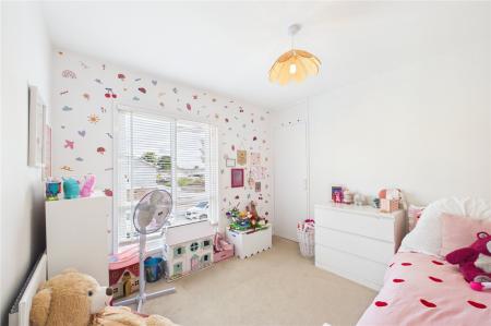 3 bedroom Terraced House for sale in Warwick Road, Basingstoke