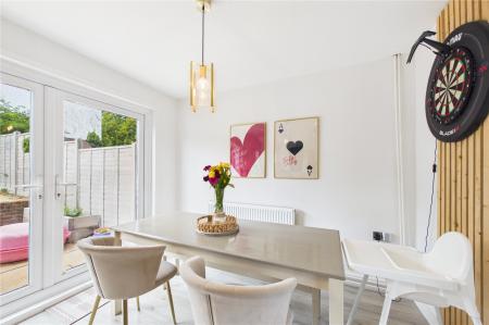 3 bedroom Terraced House for sale in Warwick Road, Basingstoke