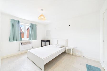 4 bedroom Detached house to let in Sela Drive, Shinfield