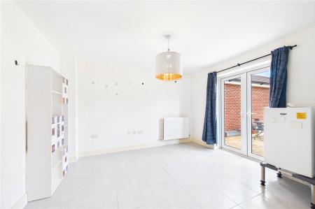 4 bedroom Detached house to let in Sela Drive, Shinfield
