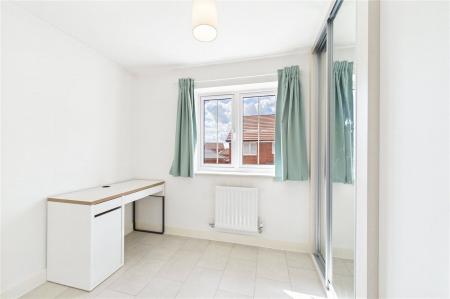 4 bedroom Detached house to let in Sela Drive, Shinfield