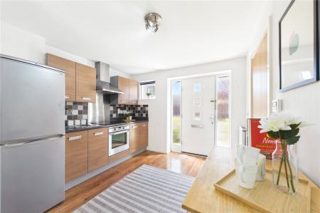 3 bedroom Semi-detached house to let in Gardiner Road, Basingstoke