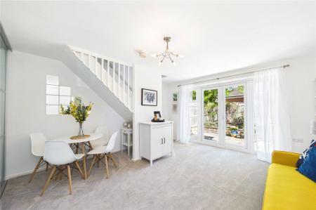 3 bedroom Semi-detached house to let in Gardiner Road, Basingstoke