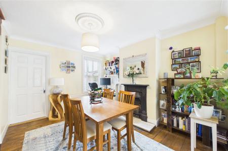 2 bedroom Terraced House for sale in Coronation Road, Basingstoke