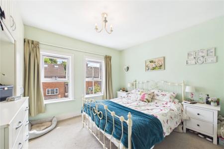 2 bedroom Terraced House for sale in Coronation Road, Basingstoke