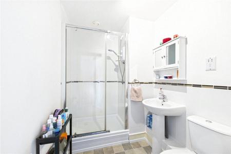 1 bedroom Ground floor flat for sale in Alencon Link, Basingstoke