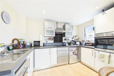 2 bedroom Flat for sale in Winterthur Way, Basingstoke
