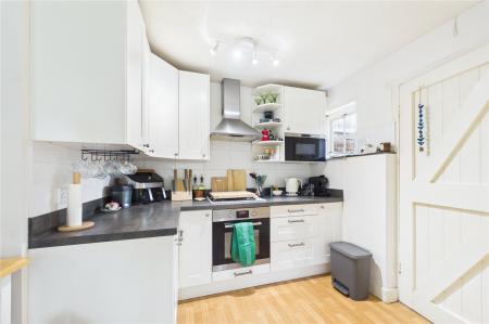 2 bedroom Detached bungalow to let in Bagmore Lane, Herriard