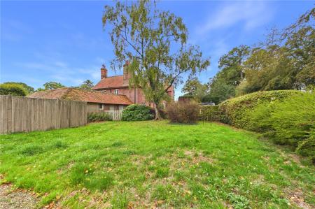 2 bedroom Detached bungalow to let in Bagmore Lane, Herriard