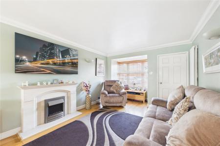 3 bedroom Detached house for sale in Fulmar Close, Basingstoke