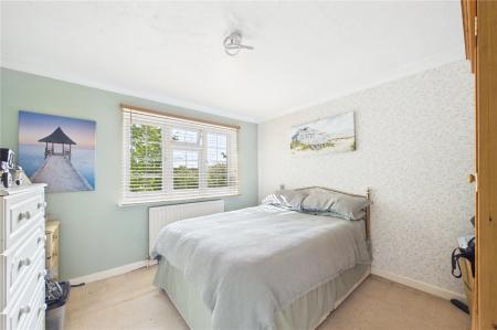 3 bedroom Detached house for sale in Fulmar Close, Basingstoke
