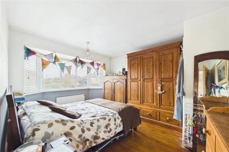 4 bedroom Semi-detached house for sale in Stocker Close, Basingstoke
