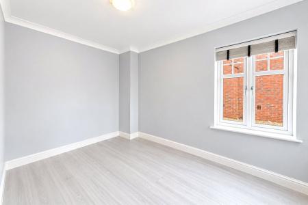 4 bedroom Detached house to let in Skylark Way, Shinfield