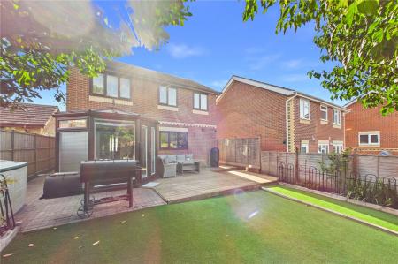 4 bedroom Detached house for sale in Primrose Gardens, Hatch Warren